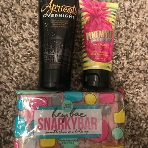 2 masks and a polishing bar from Perfectly Posh